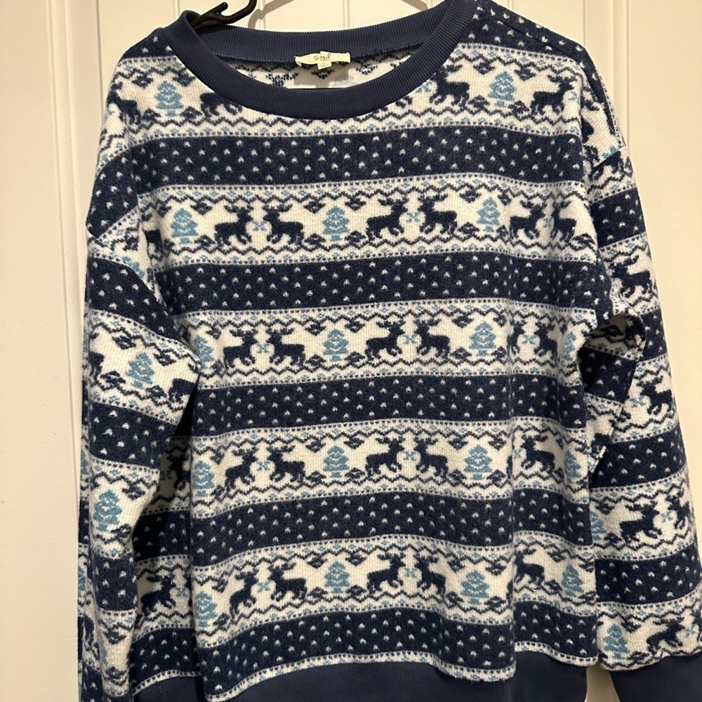 Easel Navy and White Knit Sweater
